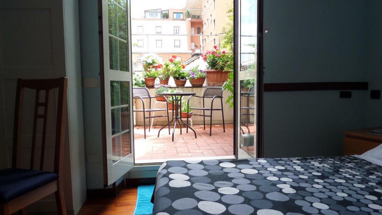 Chiara Rooms Rome Exterior photo