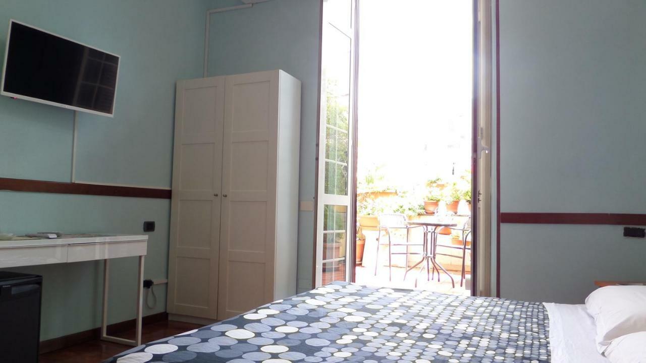 Chiara Rooms Rome Exterior photo